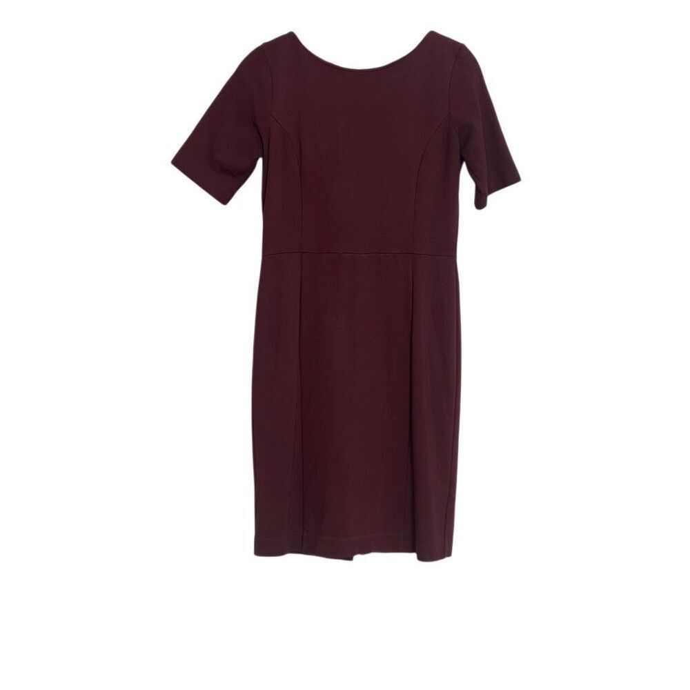 Ann Taylor Ponte Knit V-Back Short Sleeve Stretch Sheath Dress Burgundy Size 4 - Picture 3 of 12